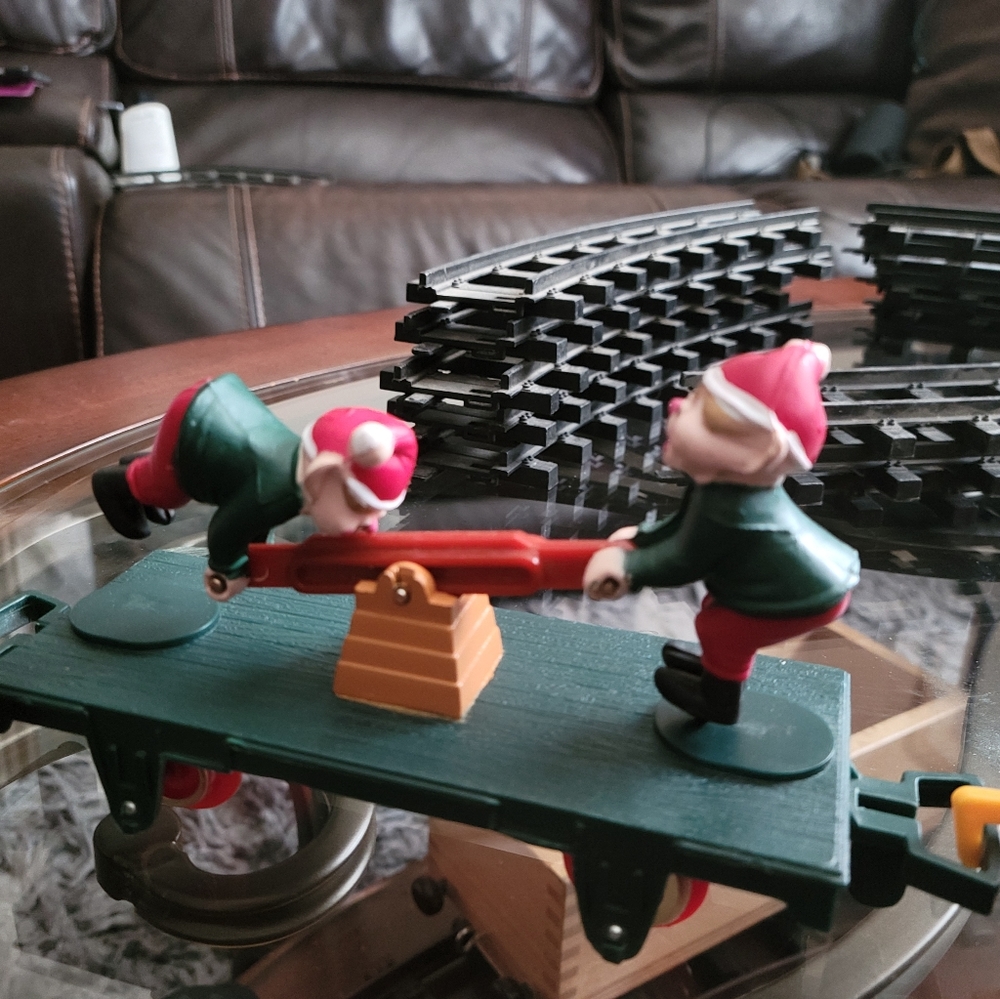 Christmas Train - Picture 9 of 12